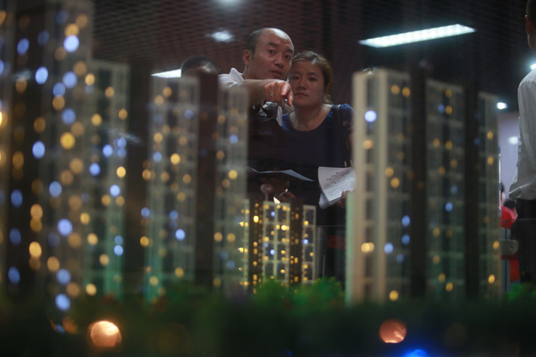 Some property industry insiders suggest China's real estate market, especially in smaller cities with oversupply, now faces serious problems. [Photo provided to China Daily]