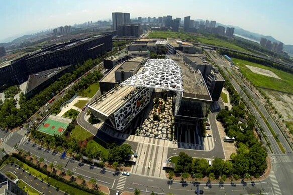 A bird's-eye view of the Hangzhou-based Alibaba Group Holding Ltd compound. The company has been in discussions with the US Securities and Exchange Commission as it seeks regulatory approval for its IPO. It originally had targeted an early August trading debut. [LIANG ZHEN/CHINA DAILY]  