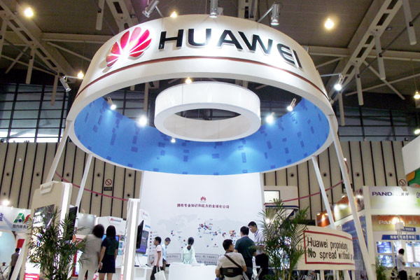 The booth of Huawei Technologies Co at a software industry expo held recently in Nanjing, capital of Jiangsu province. Huawei broke into the world's most valuable brands for 2014 for the first time, ranked 94th. [Zhen Huai / For China Daily]  