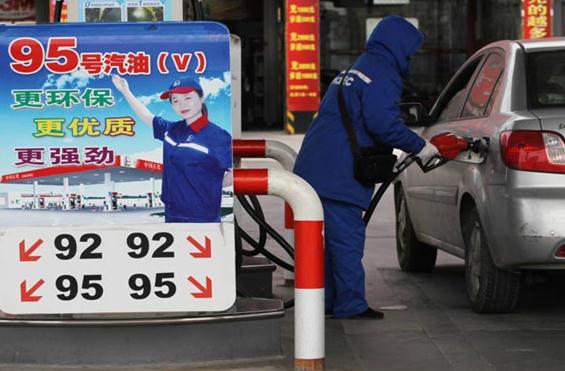 A gas station in Fuyang, Anhui province. [Photo/China Daily]