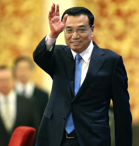 Premier Li Keqiang meets domestic and overseas journalists at the Great Hall of the People in Beijing on Sunday after the annual national legislative session ended. (Photo: Wu Zhiyi/China Daily) 