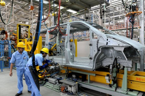 An assembly line of a Daimler AG venture in Minhou, Fujian province. Investment from Germany jumped 59 percent year-on-year to $410 million in the January-February period. (Photo: Yang Enuo/China Daily)