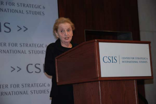Former Secretary of State Madeleine Albright talked about the US-China relations at the Center for Strategic & International Studies on Tuesday in Washington. (Photo: Dong Leshuo/China Daily)