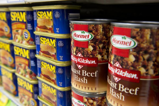 Hormel Foods Corp. Roast Beef Hash and Spam brand lunchmeat sit on display in a supermarket in Princeton, Illinois, US, on Thursday, Jan 3, 2013. (Provided to China Daily)