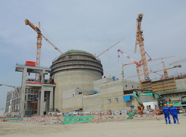The expansion of Tianwan Nuclear Power Plant Project is underway near Lianyungang, Jiangsu province. China is the world's largest nuclear market in terms of the number of power plants under construction. (Geng Yuhe / For China Daily)