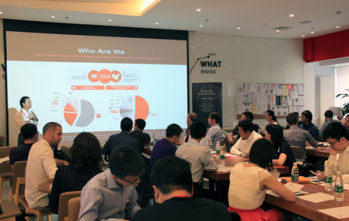 Leslie Liu, CTO of JD Smart, delivers a keynote speech on August 20, 2015 during the JD+ Open Day held in Beijing.(Photo provided to chinadaily.com.cn)