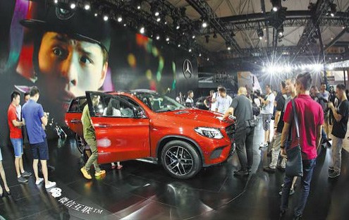 Mercedes-Benz brings to the 18th Chengdu Motor Show a total of 36 models from the Mercedes-Benz, Mercedes-Maybach, Mercedes-AMG and smart brands, displaying the extraordinary charm of the three-pointed star. (Photo provided to China Daily)