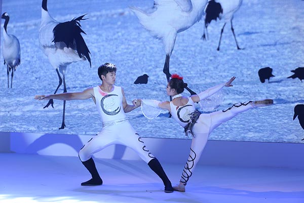 Crane dance of Qigihar, Heilongjiang province. (Photo provided to China Daily)