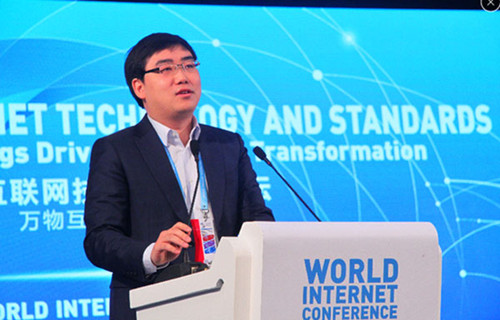 Cheng Wei, CEO of Didi Kuaidi, speaks at a sub-forum of the Second World Internet Conference on Friday.(Photo/chinadaily.com.cn)