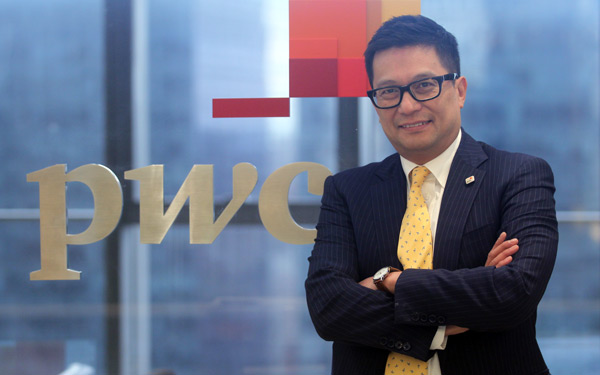 Raymund Chao, chairman of PricewaterhouseCoopers Greater China, said that PwC is helping companies and supporting the Chinese government's strategies, like the Belt and Road Initiative, under the new normal. (Photo/China Daily)