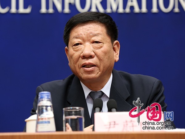 Yin Weimin, Minister of Human Resources and Social Security, speaks at a press conference in Beijing on Monday. (Photo/China.org.cn)