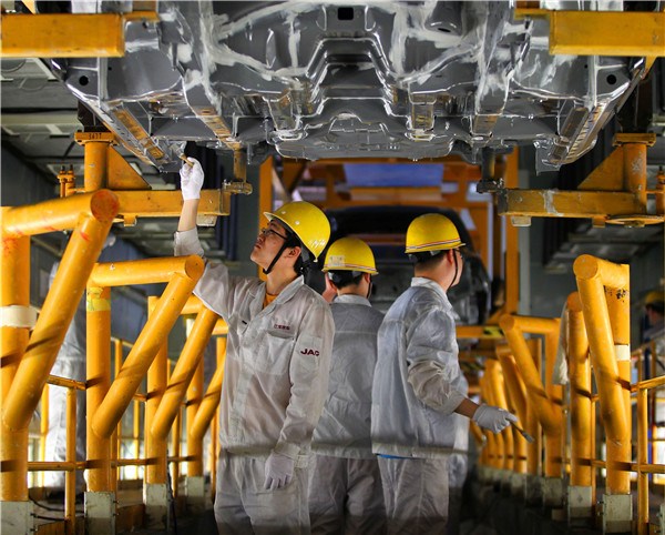 A production line of Anhui Jianghuai Automobile Co in Hefei, capital of Anhui province.CHINA DAILY