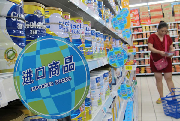 Inported milk powder section of a supermarket in Haikou, Hainan province, May 24, 2015. (Photo by Shi Yan for China Daily)