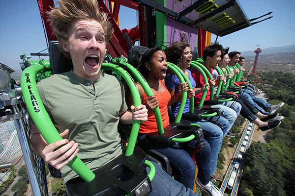 Tourists at a Six Flags Entertainment Corp theme park in North America. (Photo provided to China Daily)