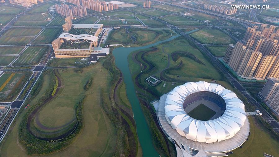 Photo taken on Aug. 25, 2016 shows the Hangzhou Olympic and International Expo Center in the Binjiang District of Hangzhou, capital of east China's Zhejiang Province. Hangzhou is the host city for the upcoming G20 Summit.(Xinhua/Yin Gang) 