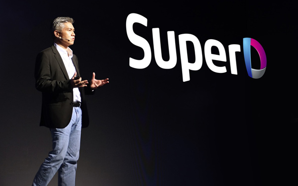 Michael Hsu, CEO of SuperD, delivers a keynote speech on September 5, 2016 during the company's products launch event held in Beijing. (Photo provided to chinadaily.com.cn)