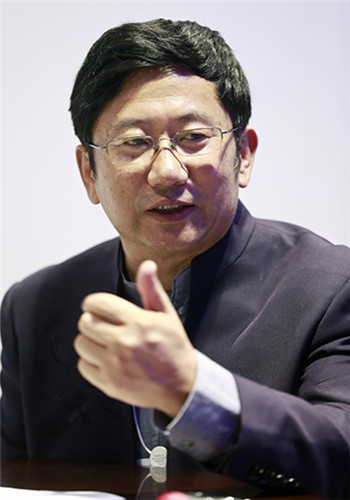 Xu Jinghong, chairman of Tsinghua Holdings