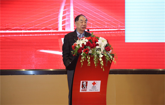 Chen Junshi, an academician at the Chinese Academy of Engineering and General Advisor to the China National Center for Food Safety Risk Assessment, delivers a keynote speech on Nov 29, 2016, in Zhuhai, South China's Guangdong province. (Photo provided to chinadaily.com.cn)
