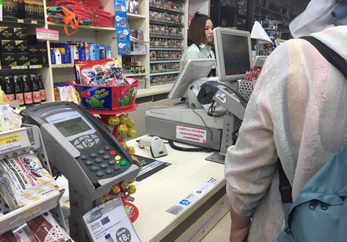A 7-Eleven convenience store in Phuket, Thailand, that accepts Alipay, on Saturday. (Photo: Zhang Ye/GT)