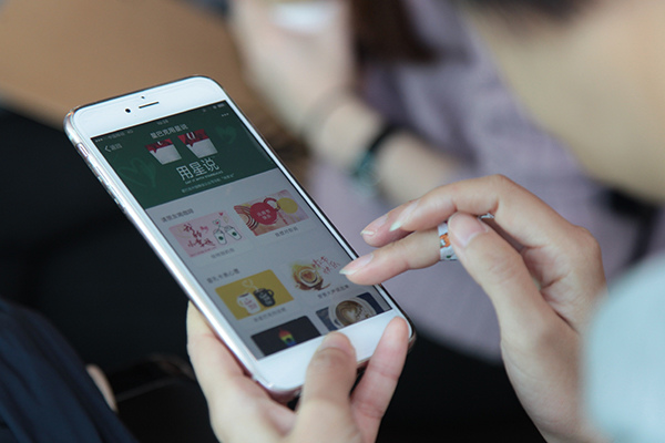 Starbucks announced the launch of Say it with Starbucks, a new social gifting feature on Wechat. (Photo provided to chinadaily.com.cn)