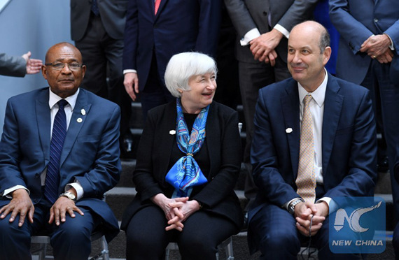 Federal Reserve chair Janet Yellen(C) is seen before a family photo with G20 finance ministers and central bank governors in Washington D.C., capital of the United States, April 21, 2017. (Xinhua/Yin Bogu)