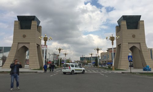 A visitor takes a photo of the China-Kazakhstan Horgos Frontier International Cooperation Center on April 23. Photo: Wang Cong/GT