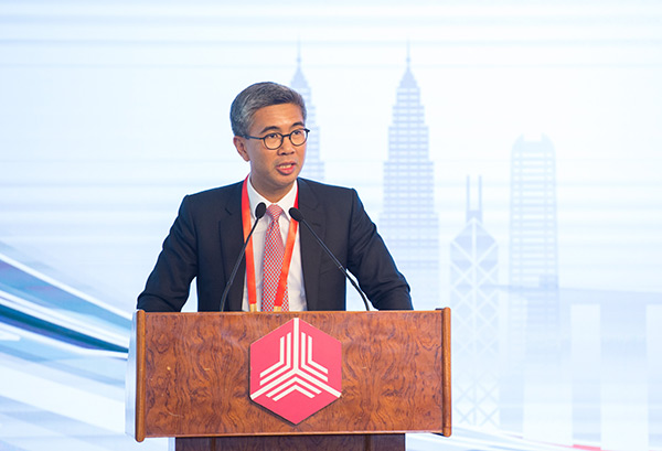 Tengku Zafrul Aziz, CEO of CIMB Group Holdings Bhd, made a speech at the opening ceremony of the Tsinghua PBCSF Belt and Road EMBA Program for Southeast Asia on May 11, 2017 in Beijing. (Photo provided to chinadaily.com.cn)