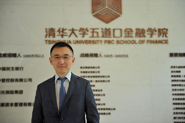 Liew Weihan, CEO of Mainspring Technology Ltd, answers questions right before the opening ceremony of the Tsinghua PBCSF Belt and Road EMBA Program for Southeast Asia on May 11, 2017 in Beijing.(Photo provided to chinadaily.com.cn)