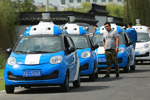 Baidu conducts test runs with unmanned vehicles in Wuzhen, Zhejiang province. (Photo provided to China Daily)