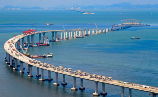 Construction of the 55-kilometer-long Hong Kong-Zhuhai-Macao Bridge is expected to be completed by the end of the year. (Photo/Xinhua)
