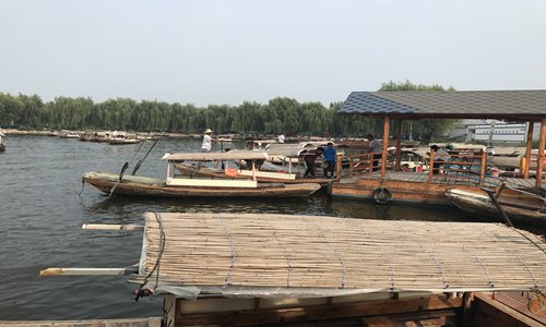 Tourists in the Baiyangdian scenic spot (Photo: Huang Ge/GT)