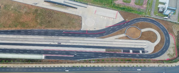 Dongfeng Renault Automobile Co's vehicle test track completed the first phase of its research and development center in Wuhan, capital of central Hubei province. (Photo provided to chinadaily.com.cn)