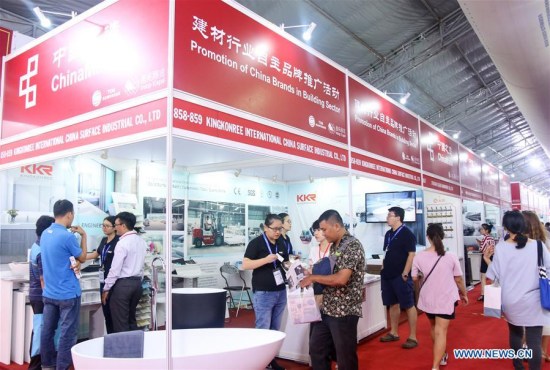 Visitors attend an event to promote China brands in construction sector in Ho Chi Minh city, Vietnam, Sept. 27, 2017. (Xinhua/Hoang Thi Huong)