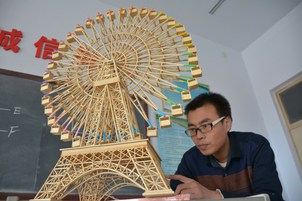 A model made mainly from delivery waste by students of a middle school in Hebei province. Zhao Chenguang/For China Daily