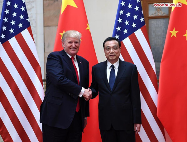 Chinese Premier Li Keqiang (R) meets with U.S. President Donald Trump at the Great Hall of the People in Beijing, capital of China, Nov. 9, 2017. (Xinhua/Zhang Ling)