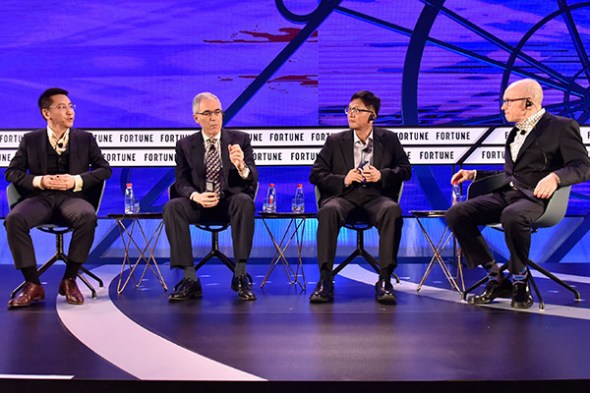 From left: A panel discussion among Roger Luo, president of DJI, Jay Walker, founder of Priceline, and Zeng Guangming, co-founder of Kuaishou Technology, with the moderation of Alan Murray, president of Fortune. (Photos provided to China Daily)