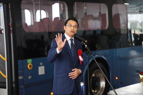 Liu Xueliang, GM of BYD's auto sales in Asia-Pacific, delivers a speech at the launch of the K9 in Naha. Photo provided to China Daily