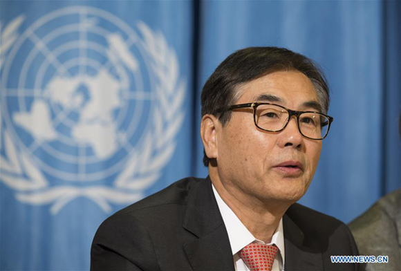 James Zhan, Director of the UN Conference on Trade and Development (UNCTAD)'s Investment and Enterprise Division, addresses a press conference on the issue of the UNCTAD Global Investment Trends Monitor in Geneva, Switzerland, on Feb. 5, 2018.  (Xinhua/Xu Jinquan)
