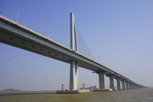 The Zhuhai section of the Hong Kong-Zhuhai-Macao Bridge. (Photo by Zhong Fan/For China Daily)