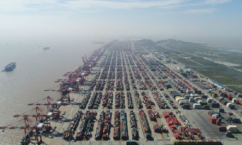 The Yangshan Harbor container port in Shanghai (File Photo/Xinhua)