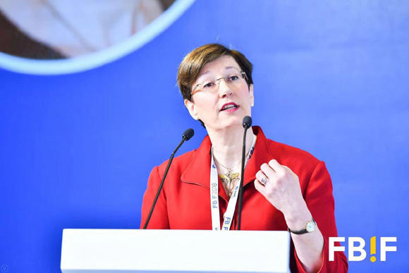 Isabelle Esser, executive vice president for research development foods at Unilever, delivers a keynote speech at the Food and Beverage Innovation Forum 2018 in Shanghai on April 18, 2018. (Photo provided to chinadaily.com.cn)