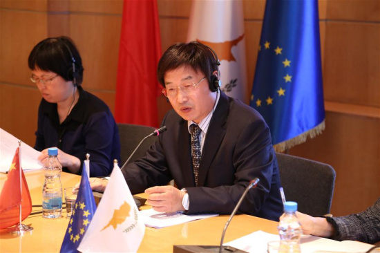 Chinese Ambassador to Cyprus Huang Xingyuan (R) addresses a seminar co-organized by Cypriot Foreign Ministry and the Chinese Embassy, in Nicosia, Cyprus, on April 18, 2018. (Xinhua/Zhang Zhang)