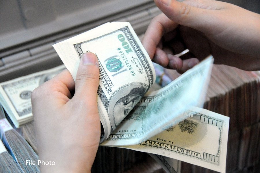 U.S. Fed keeps interest rates unchanged as market expects