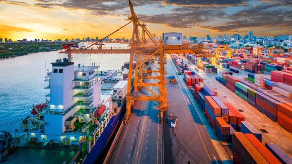 China's foreign trade to improve in 2018: report