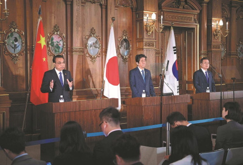 Li: Three nations should push region's integration