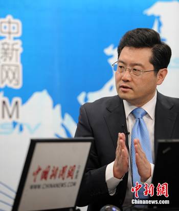 Chinese Foreign Ministry spokesman Qin Gang receives an exclusive interview with China News Service in Beijing, Feb. 22, 2013. (CNS Photo)