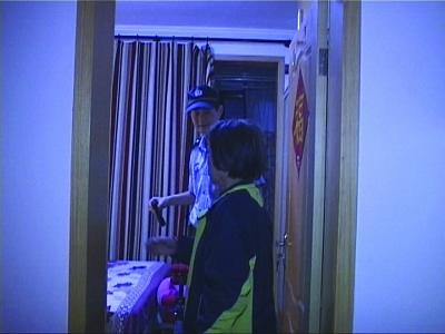 Police finds no bomb in the empty-nester's house.