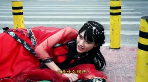 The red light monster is beaten by Monkey King.Huizhou traffic police play characters from the Chinese classic novel Journey to the West in a funny educational microfilm to promote traffic safety.