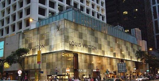 Report says 73 percent of Chinese rich favor shopping in Hong Kong. (Photo source: people.com.cn)