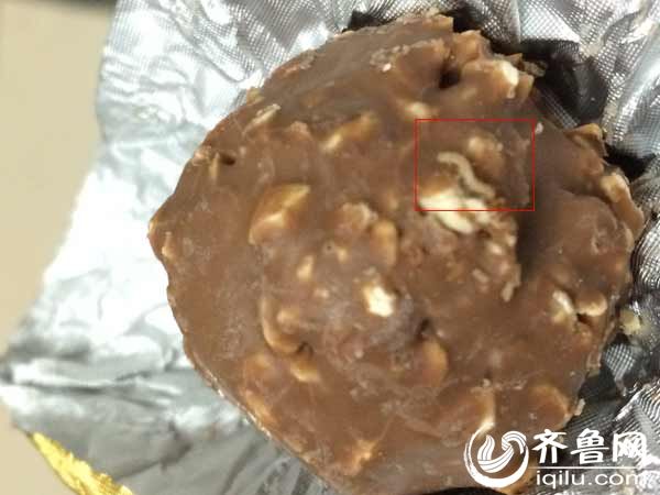 The photo taken on April show a maggot on a Ferrero Rocher chocolate. (Photo: iqilu.com)